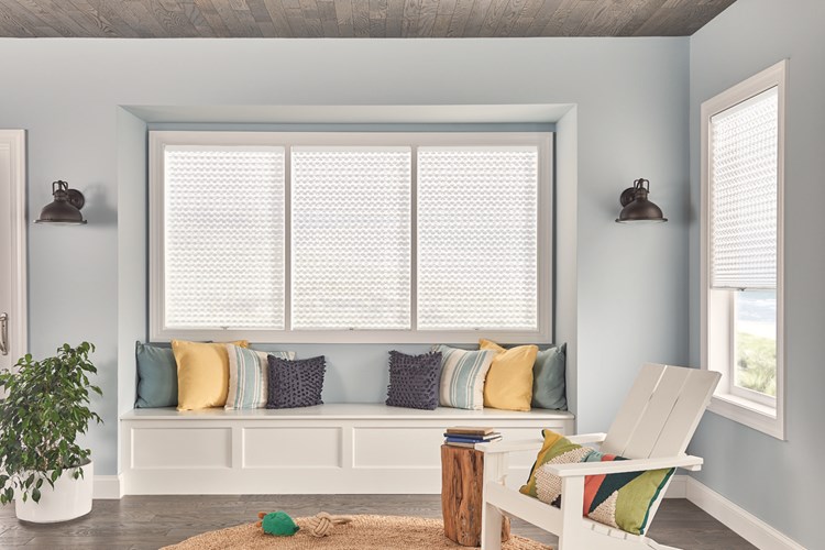 1" Pleated Shades with Cordless Lift: Innocence, White Pearl 4162