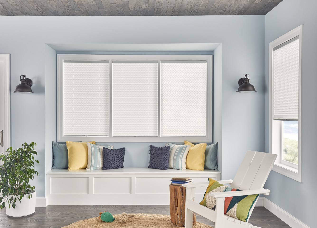 1" Pleated Shades with Cordless Lift: Innocence, White Pearl 4162